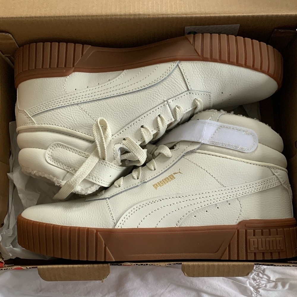 Puma Vapor Gray and Gold-Gum Sneakers for Everyday Style